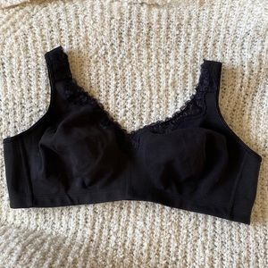 Size 44C Penningtons Voglio tshirt bra NWOT
